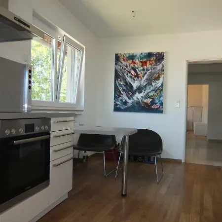 Gruppe, Familien Und Messehaus Dom wakacyjny Kriftel