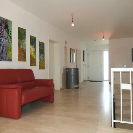 Gruppe, Familien Und Messehaus Dom wakacyjny Kriftel